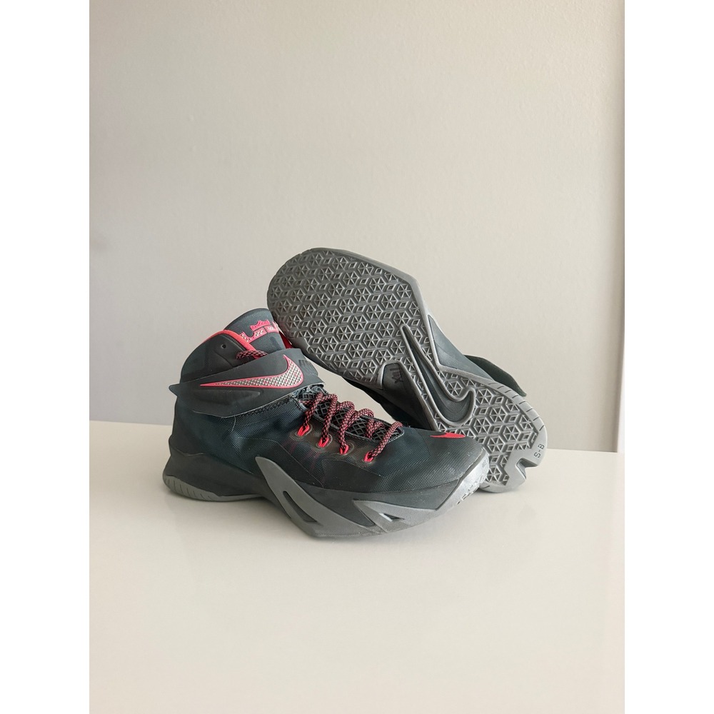 Nike Zoom LeBron Soldier 8 Mens Size 9 Black Pink Basketball Shoes 653641-363